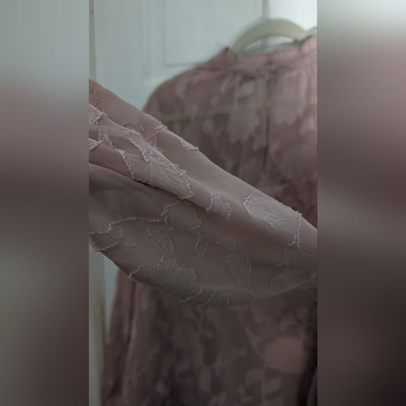 NWT Torrid Chiffon Clip Floral Bubble Hem Blouse Size 3 - Picture 8 of 8